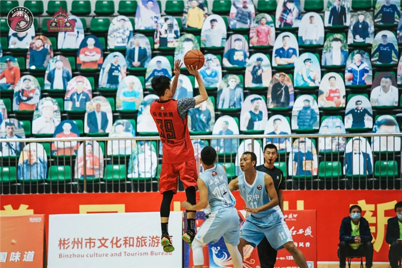 陕西男篮联赛a组战罢西安队成领头羊