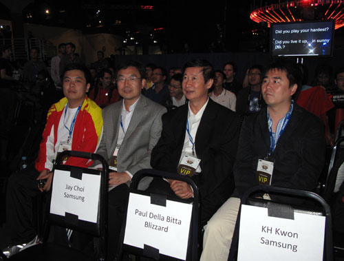 《FIFA足球》项目中国队队员杨正在比赛中-国