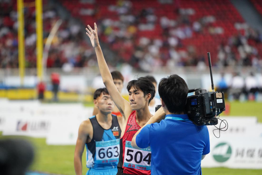 小学生1.9米被体育局选中_淘宝网 1.9米折叠床_川普的小儿子1.9米