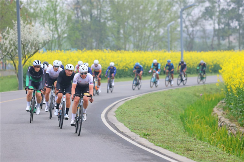 中国成都天府绿道国际自行车车迷健身节新津站举办