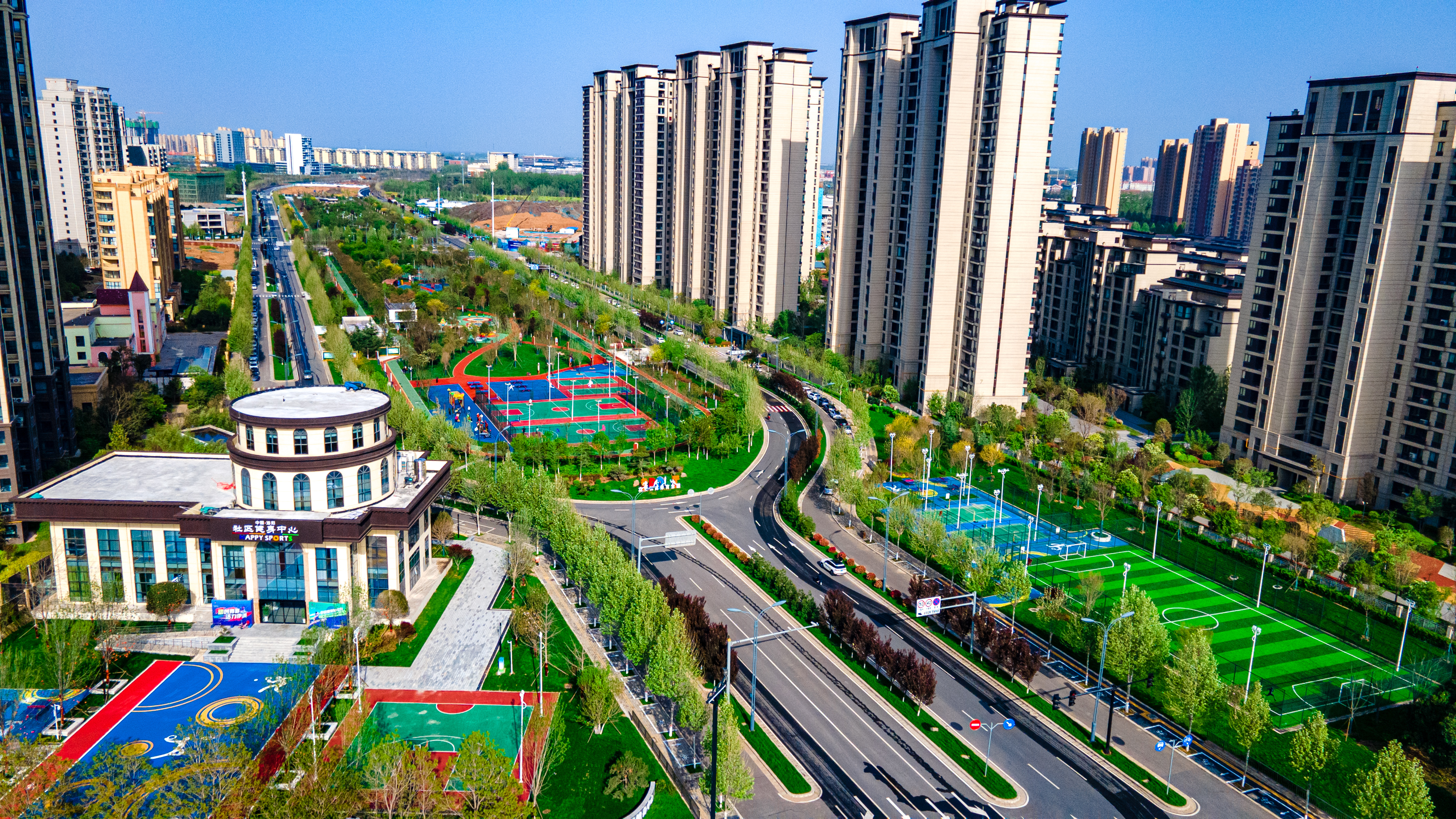 看洛阳社区体育公园七十二变