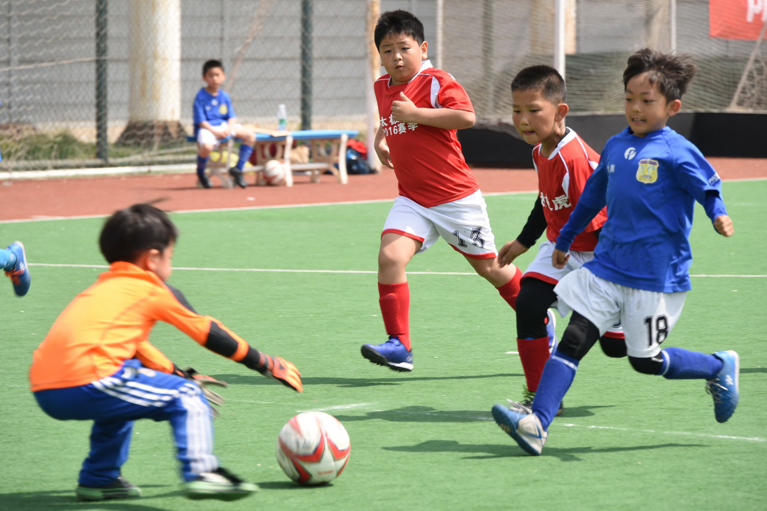 【2019年中国足球协会青少年超级联赛摄影图片】生活摄影_太平洋电脑网摄影部落