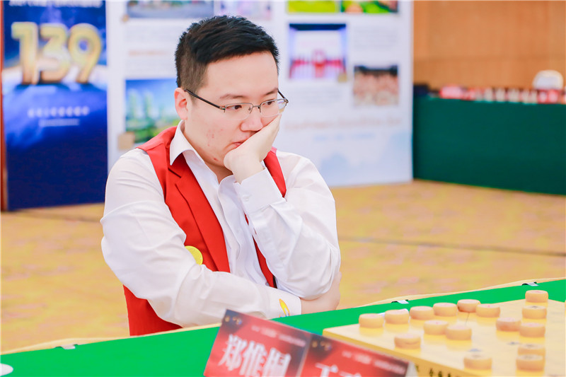 刘招摇象棋冠军图片