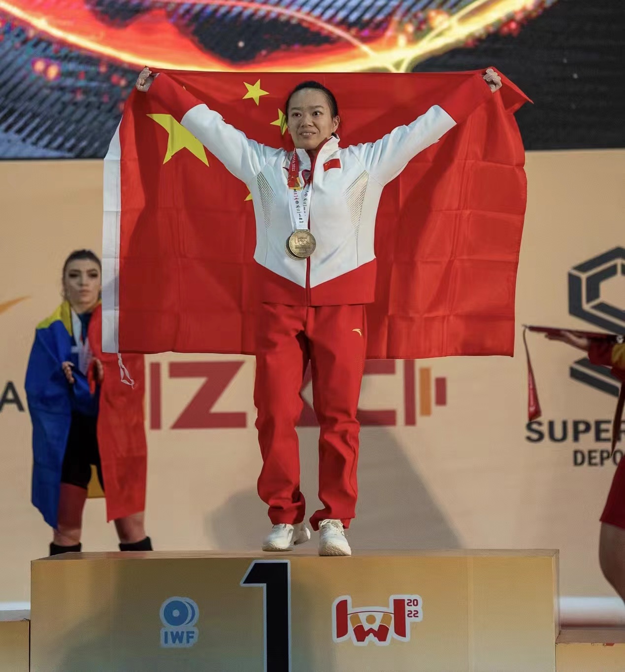 举重世锦赛蒋惠花包揽三金