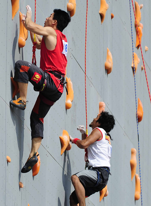 亚沙会速度攀岩决赛钟齐鑫夺冠组图