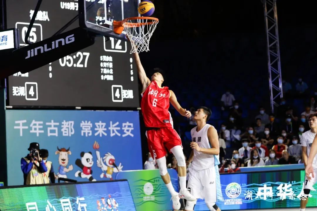 宁波U12男篮夺得欧洲篮球青年杯冠军