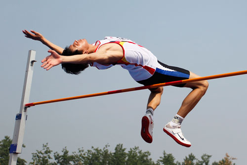 青少年标枪运动员专项力量素质训练方法的研究