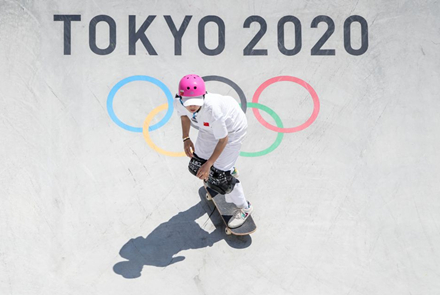 研究自己 提升自己 超越自己——滑板女孩张鑫这样说