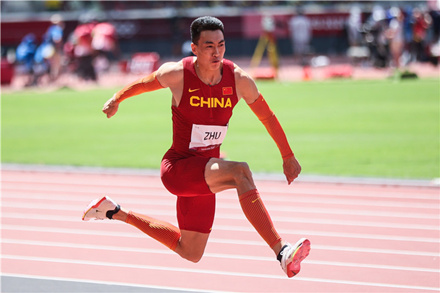 奥运快讯｜朱亚明夺得男子三级跳远银牌