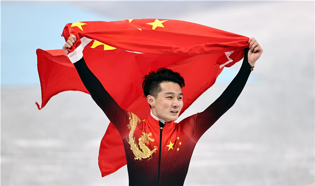 包揽1000米金银牌——短道速滑“兄弟连”擦亮“冰上尖刀”